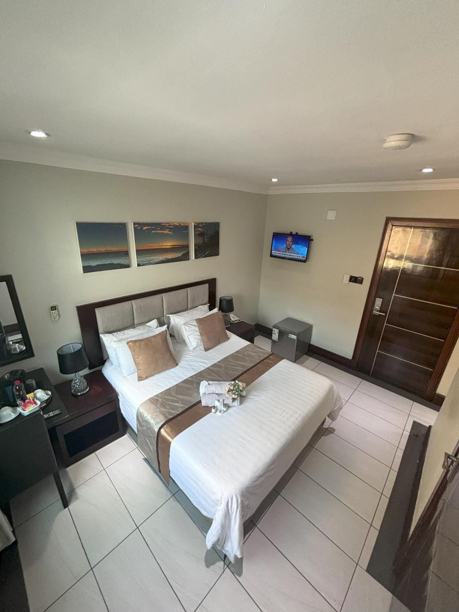 The Pillows Suite Pretoria Exterior photo